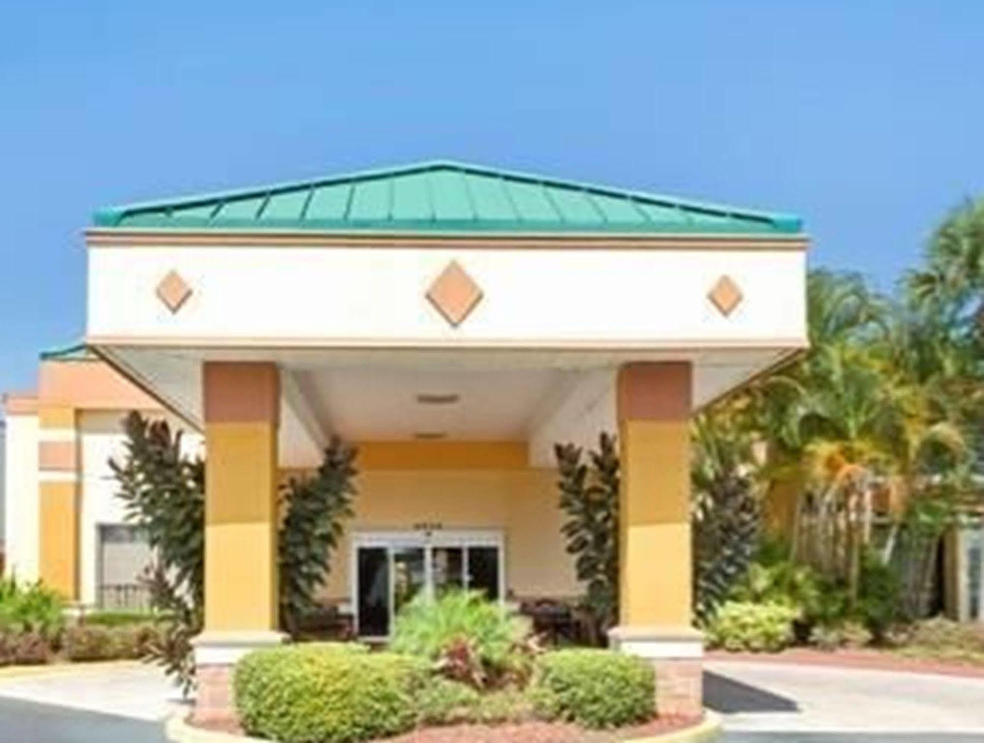 Garnet Inn & Suites Orlando Exteriér fotografie