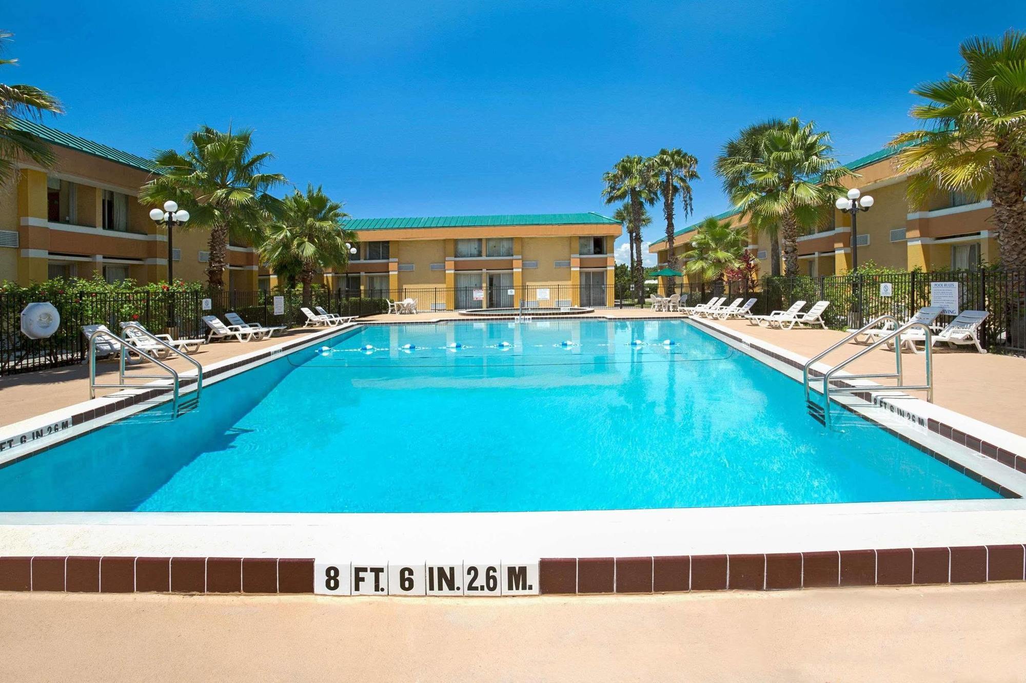 Garnet Inn & Suites Orlando Exteriér fotografie
